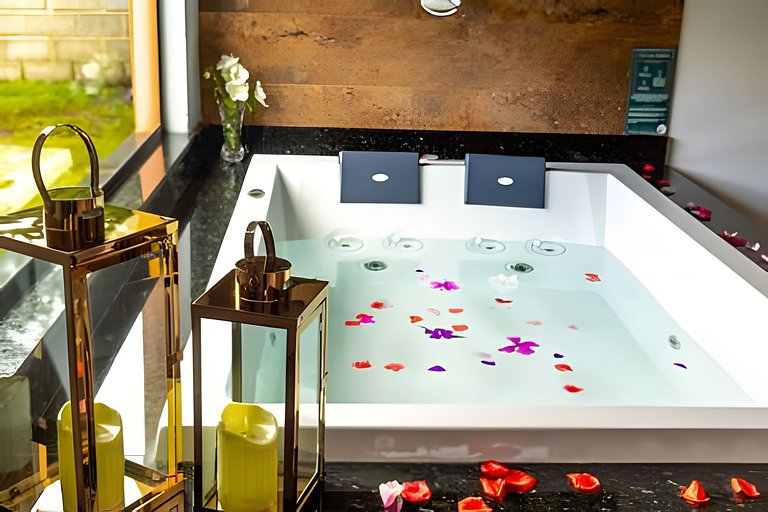 Chalé 1 c/ Hidro da Jacuzzi e Lareira