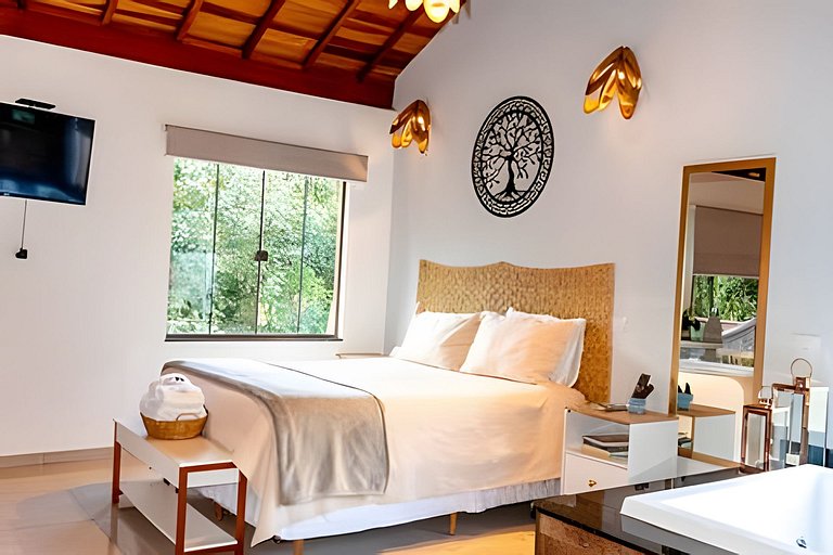 Chalé 1 c/ Hidro da Jacuzzi e Lareira