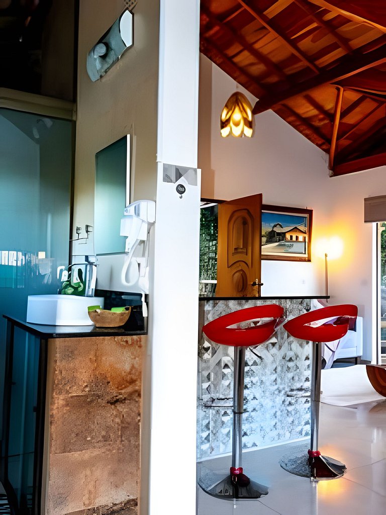 Chalé 1 c/ Hidro da Jacuzzi e Lareira