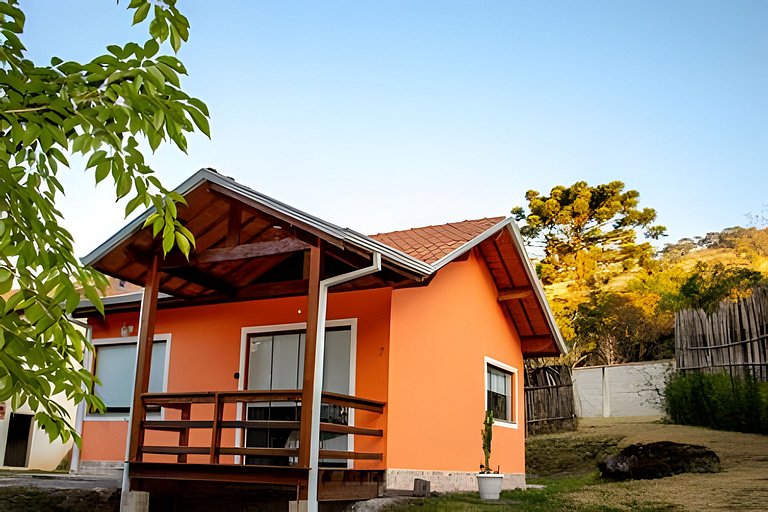 Chalé 2 c/ Hidro da Jacuzzi e Lareira