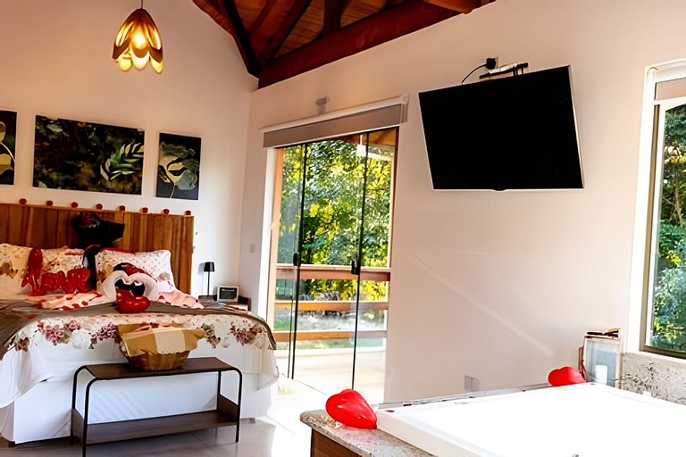 Chalé 2 c/ Hidro da Jacuzzi e Lareira