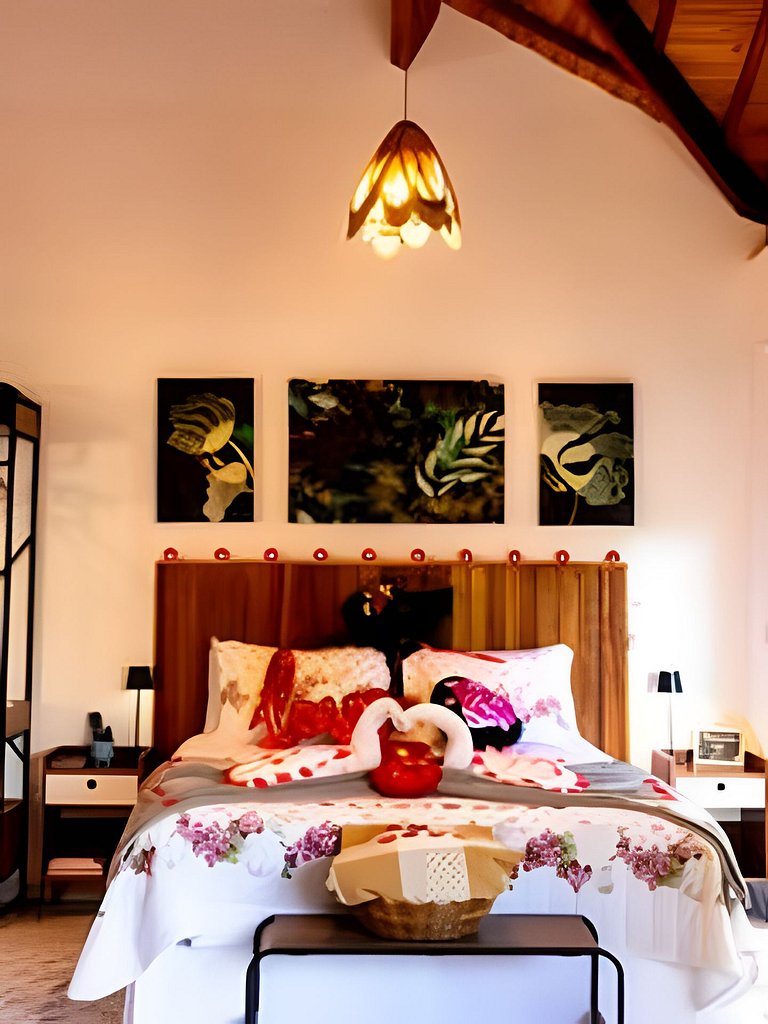 Chalé 2 c/ Hidro da Jacuzzi e Lareira