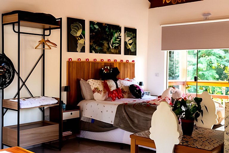 Chalé 2 c/ Hidro da Jacuzzi e Lareira