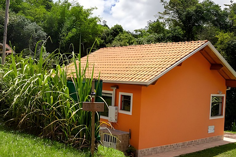 Chalé 2 c/ Hidro da Jacuzzi e Lareira