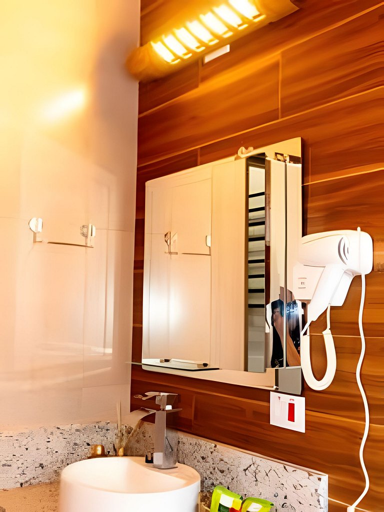 Chalé 2 c/ Hidro da Jacuzzi e Lareira